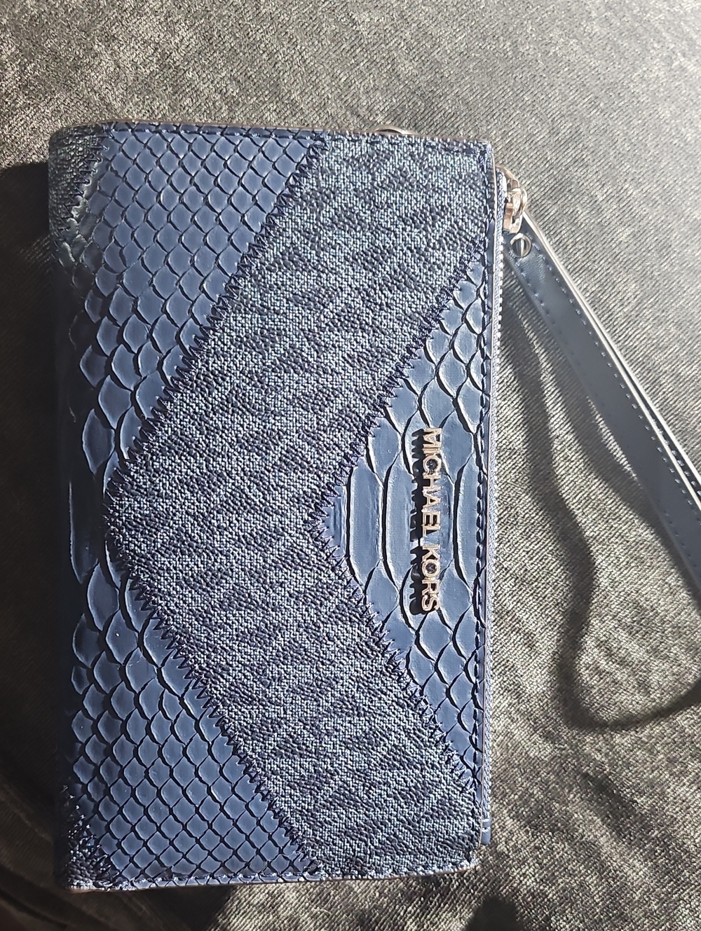 Michael Kors Navy Jet Set Travel Wristlet
